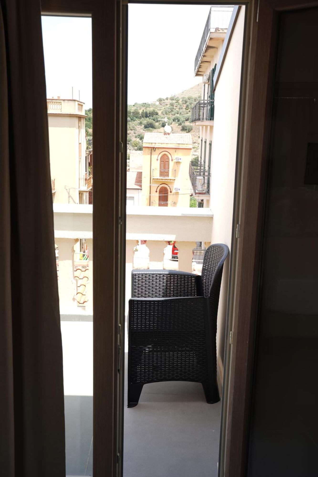 Ducas Rooms And Suite Lascari Zewnętrze zdjęcie