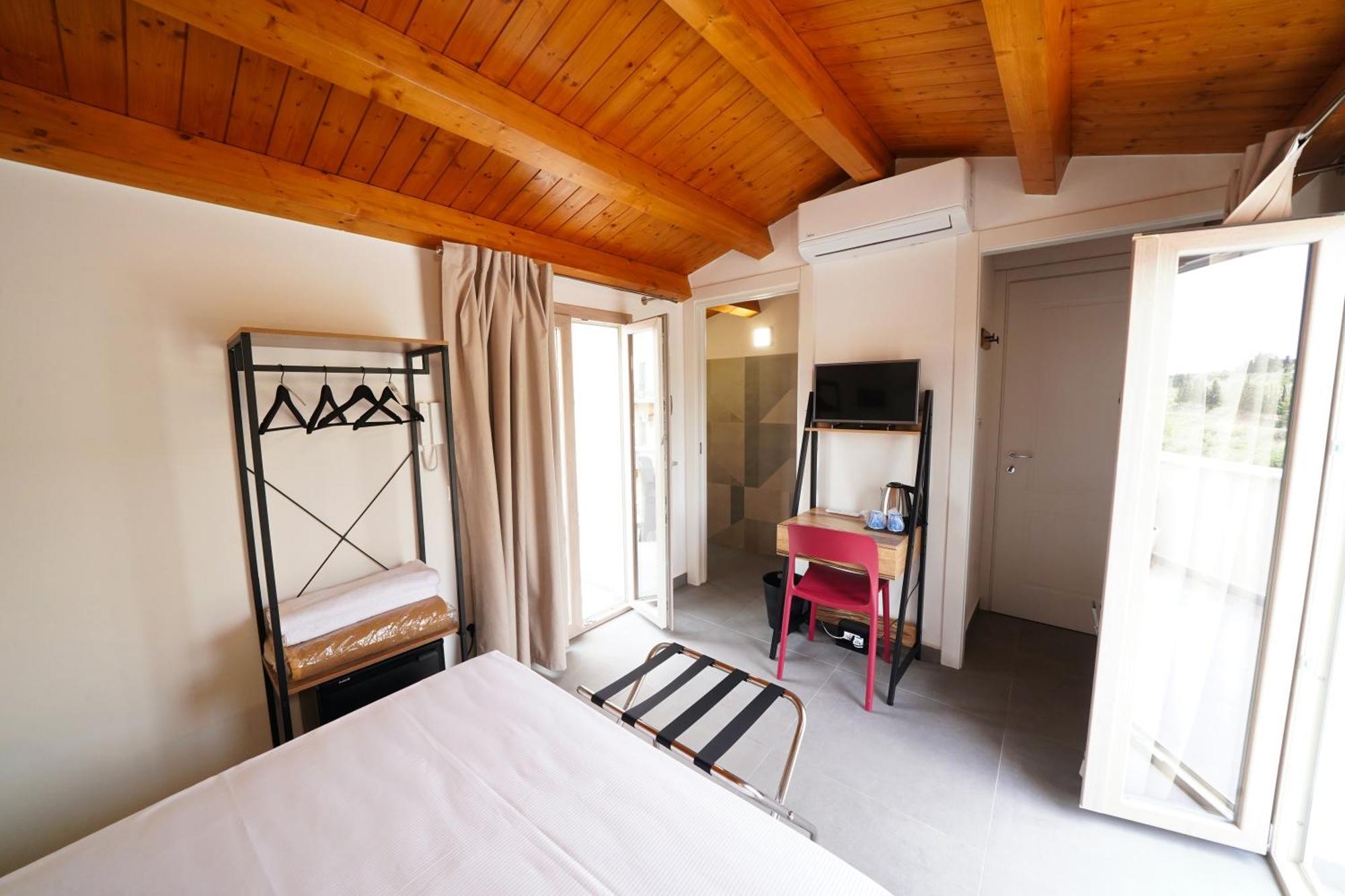 Ducas Rooms And Suite Lascari Zewnętrze zdjęcie